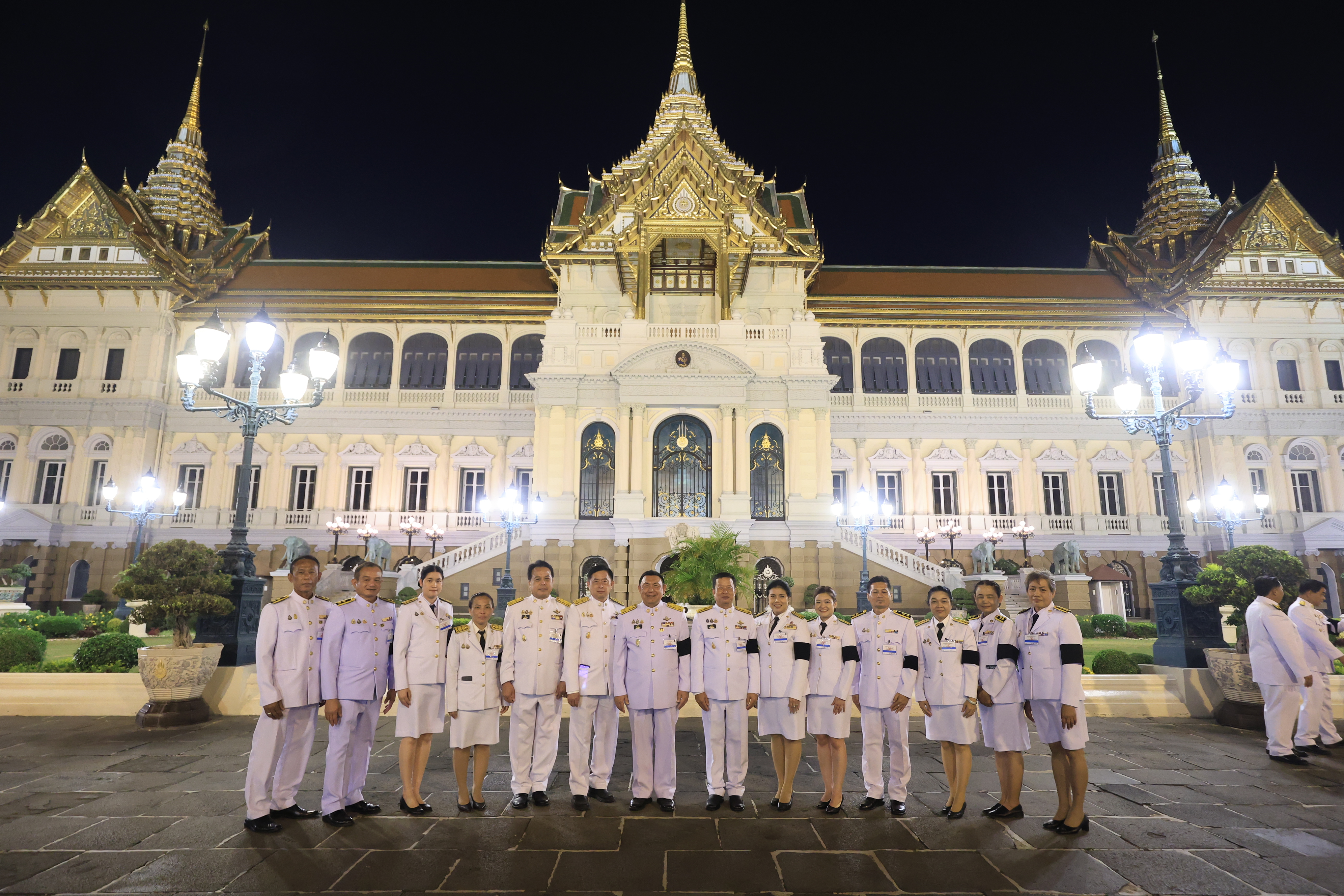 title - สำนักงานการปฏิรูปที่ดินเพื่อเกษตรกรรม รับพระราชทานพระบรมราชานุญาตให้ร่วมเป็นเจ้าภาพบำเพ็ญกุศลถวายพระบรมศพ สมเด็จพระนางเจ้าสิริกิติ์ พระบรมราชินีนาถ พระบรมราชชนนีพันปีหลวง